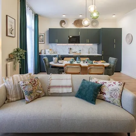 L10 Clemenceau Central, Next Train Station * نيس