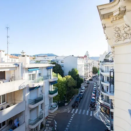 L10 Clemenceau Central, Next Train Station نيس