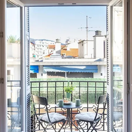 شقة L10 Clemenceau Central, Next Train Station نيس