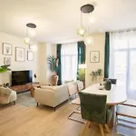 L10 Staywiz Us - Clemenceau Central, Next Train Station