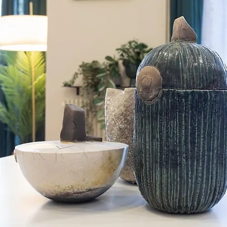 L10 Clemenceau Central, Next Train Station *