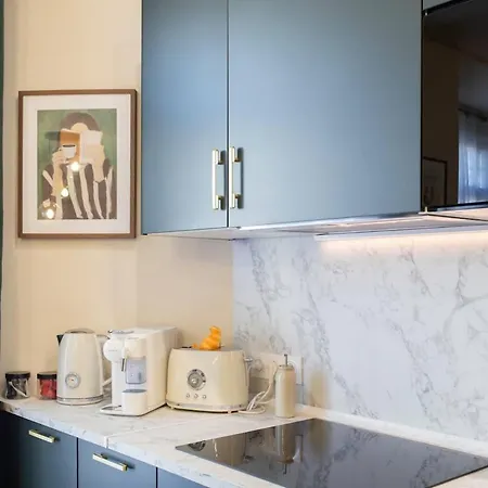 Apartamento L10 Clemenceau Central, Next Train Station *