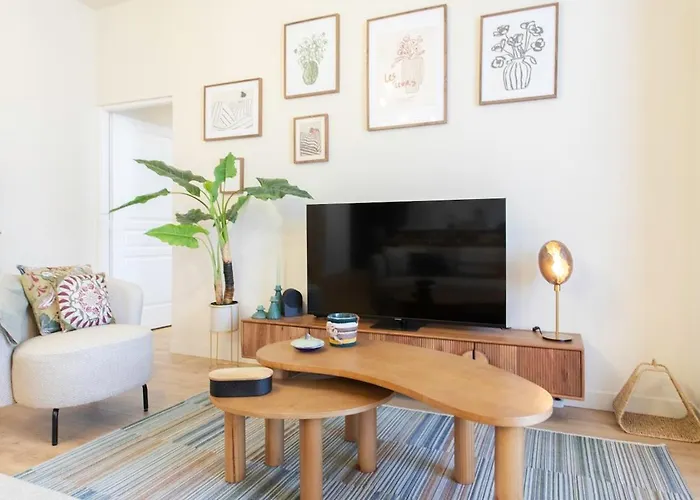 Appartement L10 Clemenceau Central, Next Train Station Nice