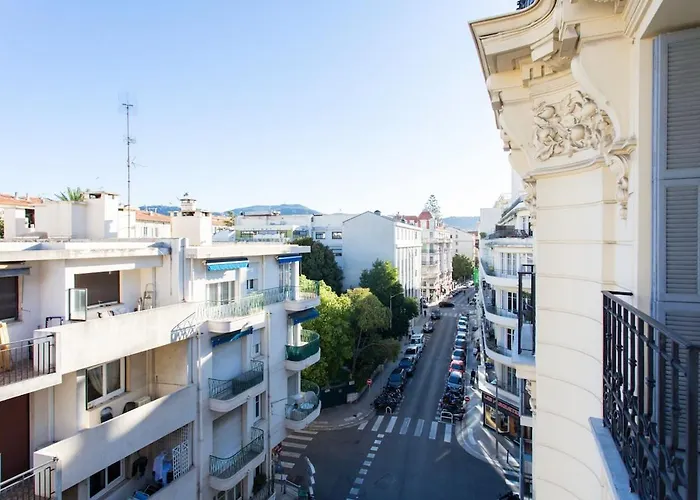 L10 Staywiz Us - Clemenceau Central, Next Train Station Nice